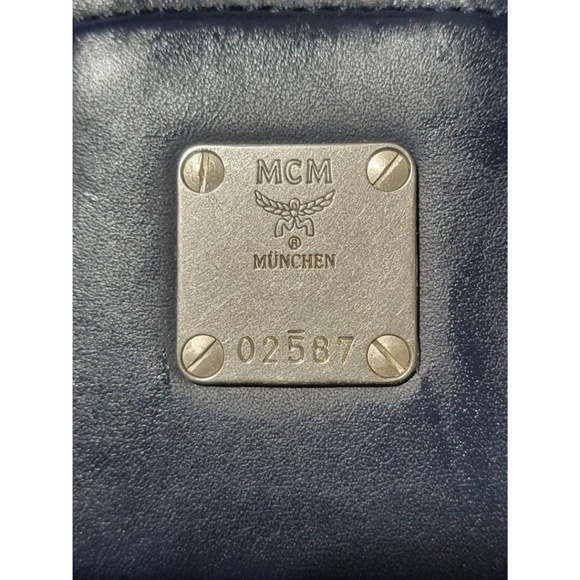 Authentic MCM Backpack Duke Luxus Deep Navy Blue - Picture 14 of 16